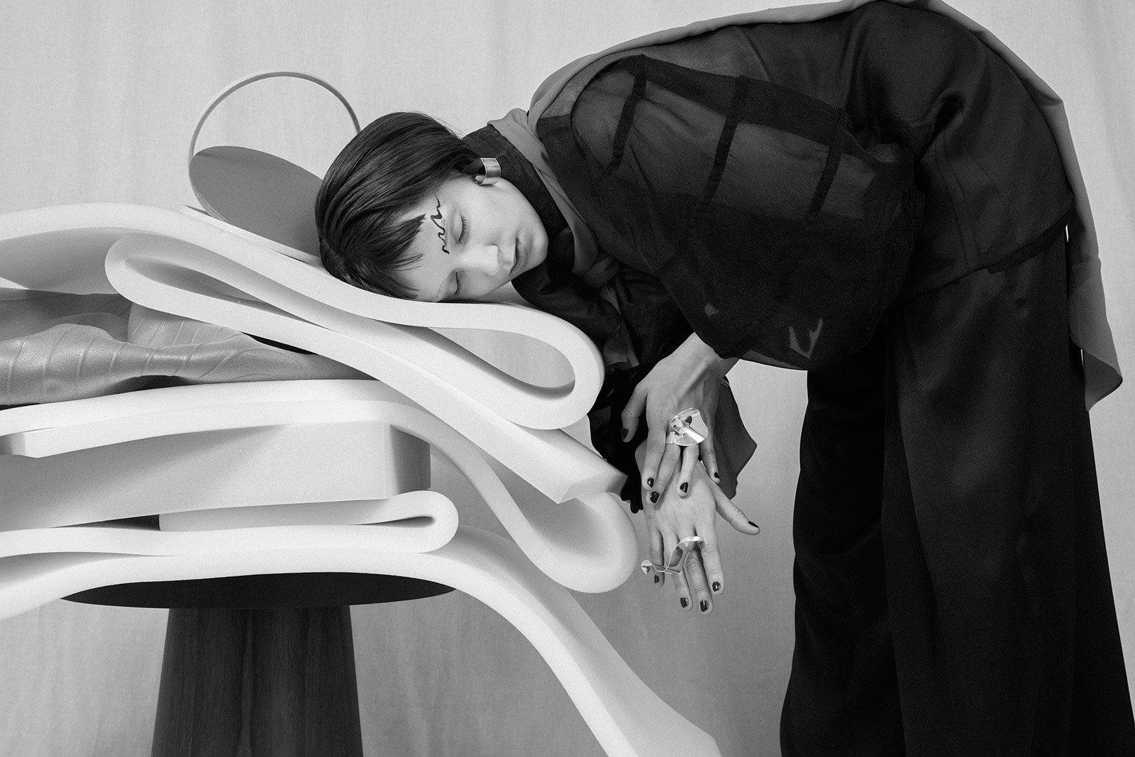 METAL MAGAZINE: Strange Geometry Sara Robertsson Jewellery
