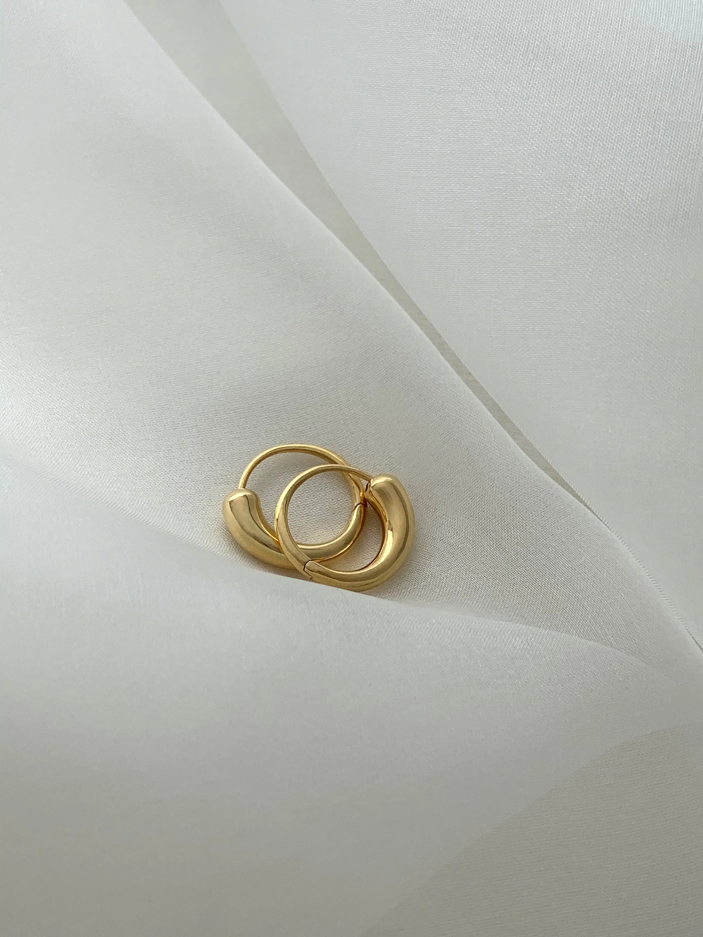 Closure II Hoops In Gold Vermeil Sara Robertsson Jewellery