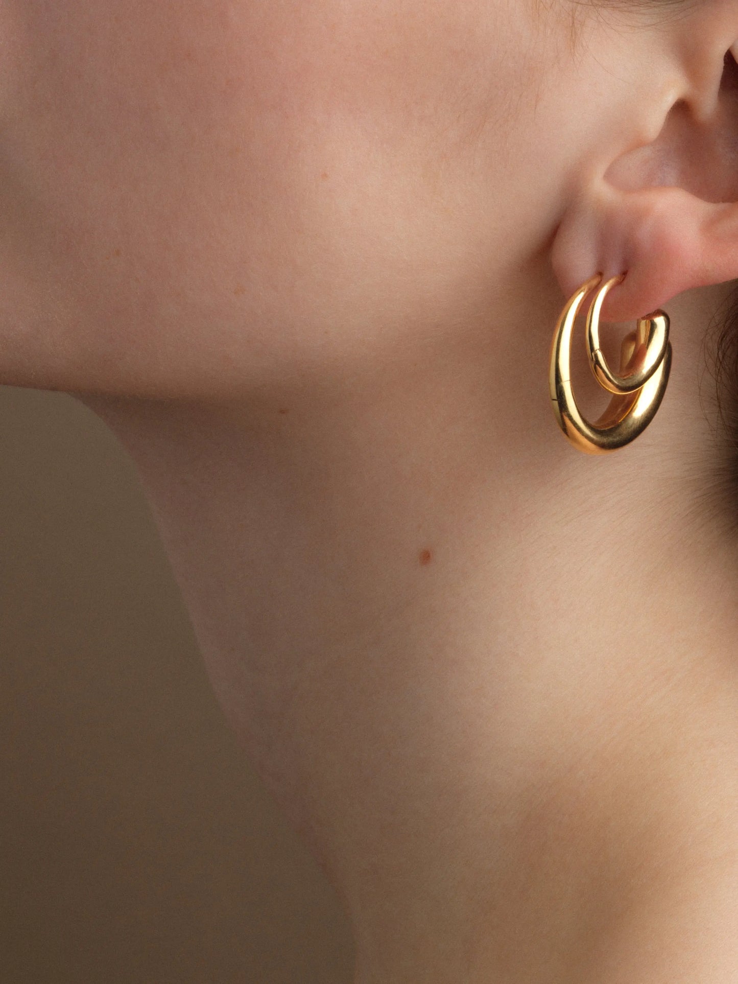 Closure Hoops In Gold Vermeil Sara Robertsson Jewellery