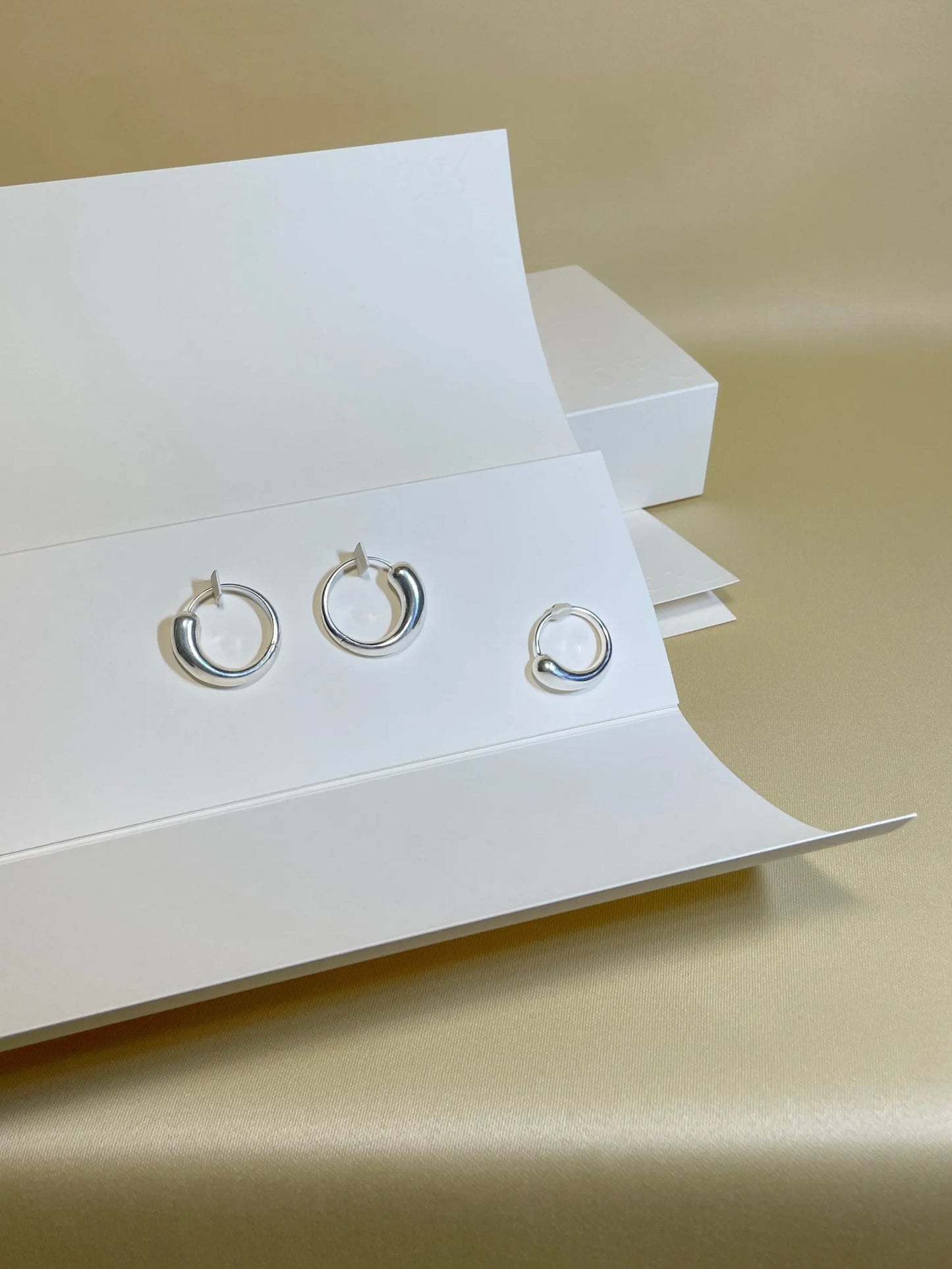 Alya Gift Set In Silver Sara Robertsson Jewellery