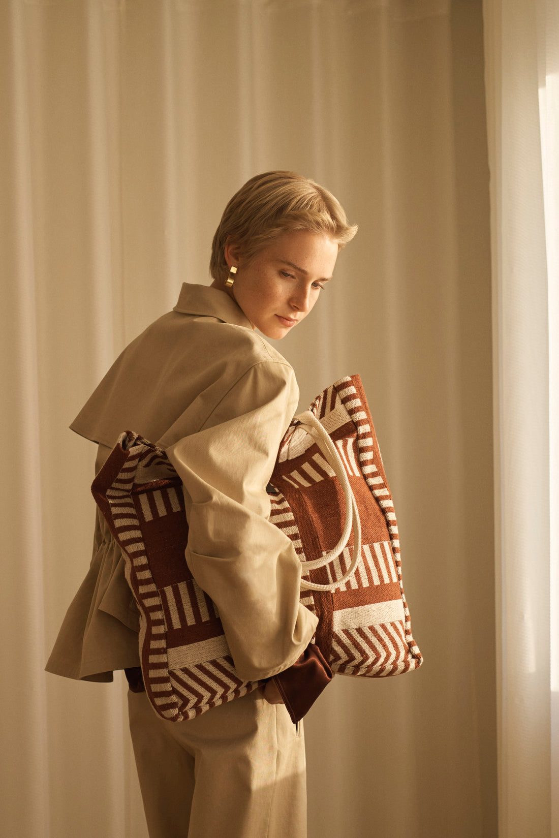 Sara Robertsson Jewellery earrings in Dagmar campaign