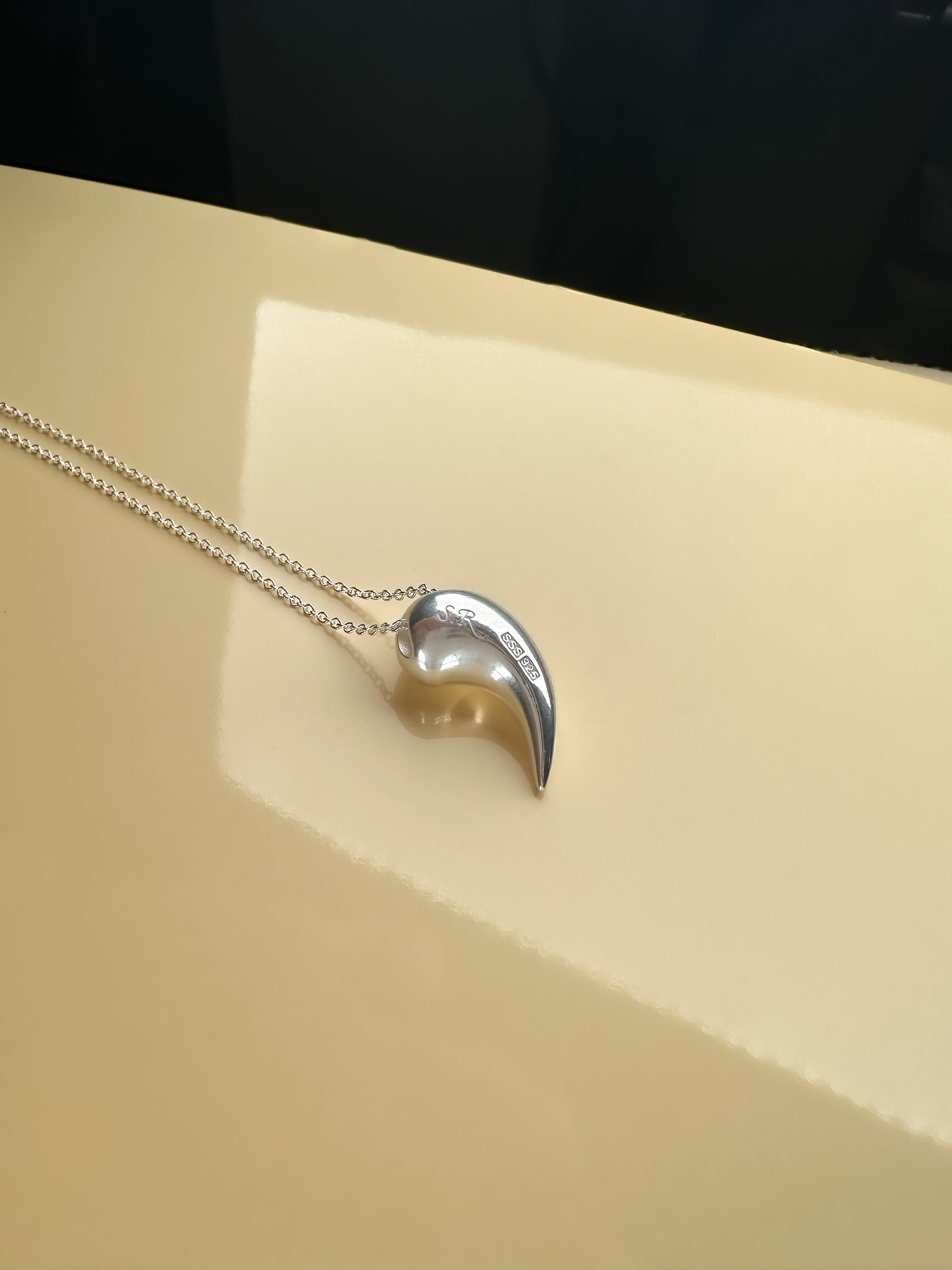Breathe pendant in silver by Sara Robertsson Jewellery