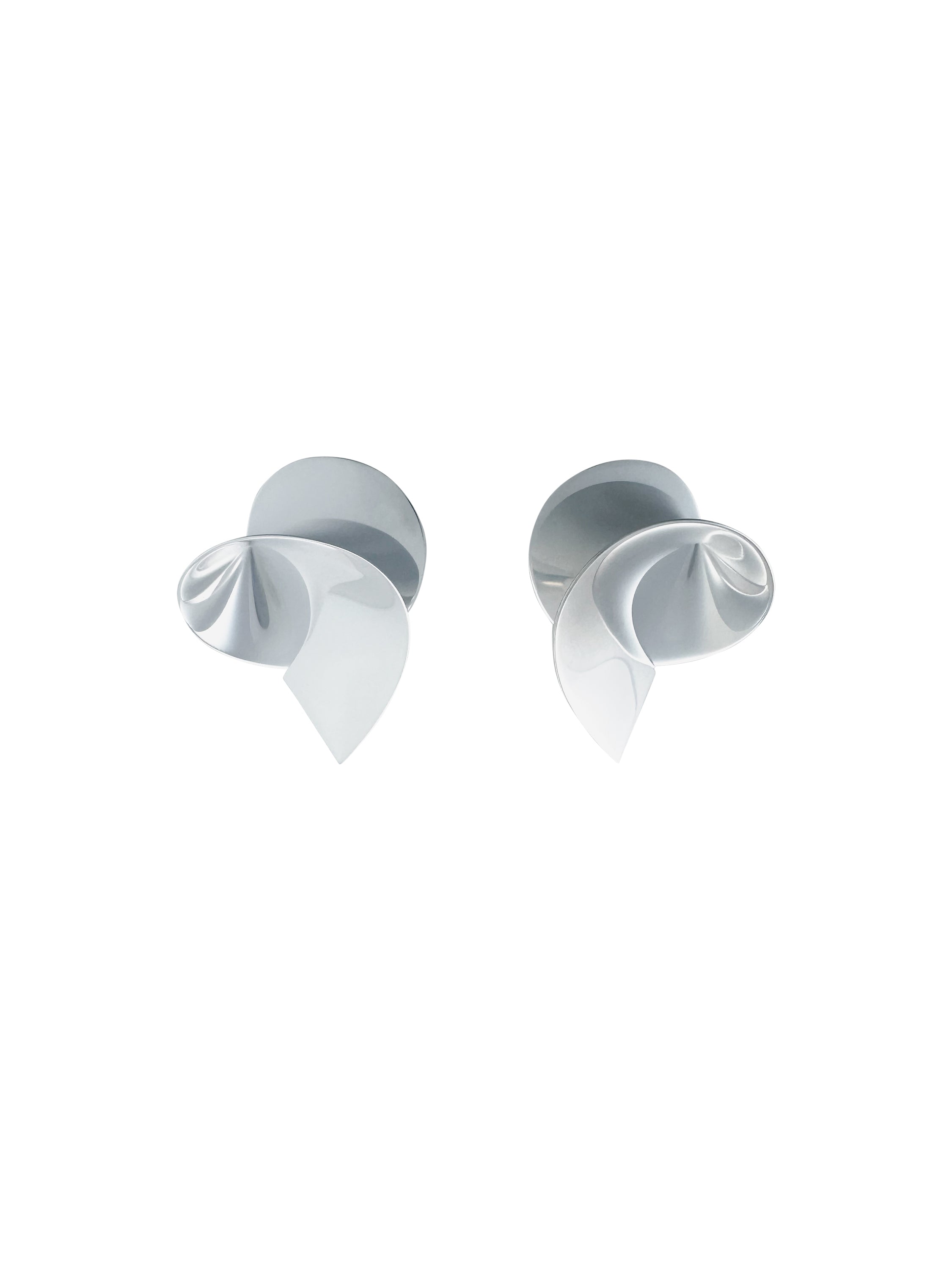 Coil sculptural earrings in silver by Sara Robertsson Jewellery