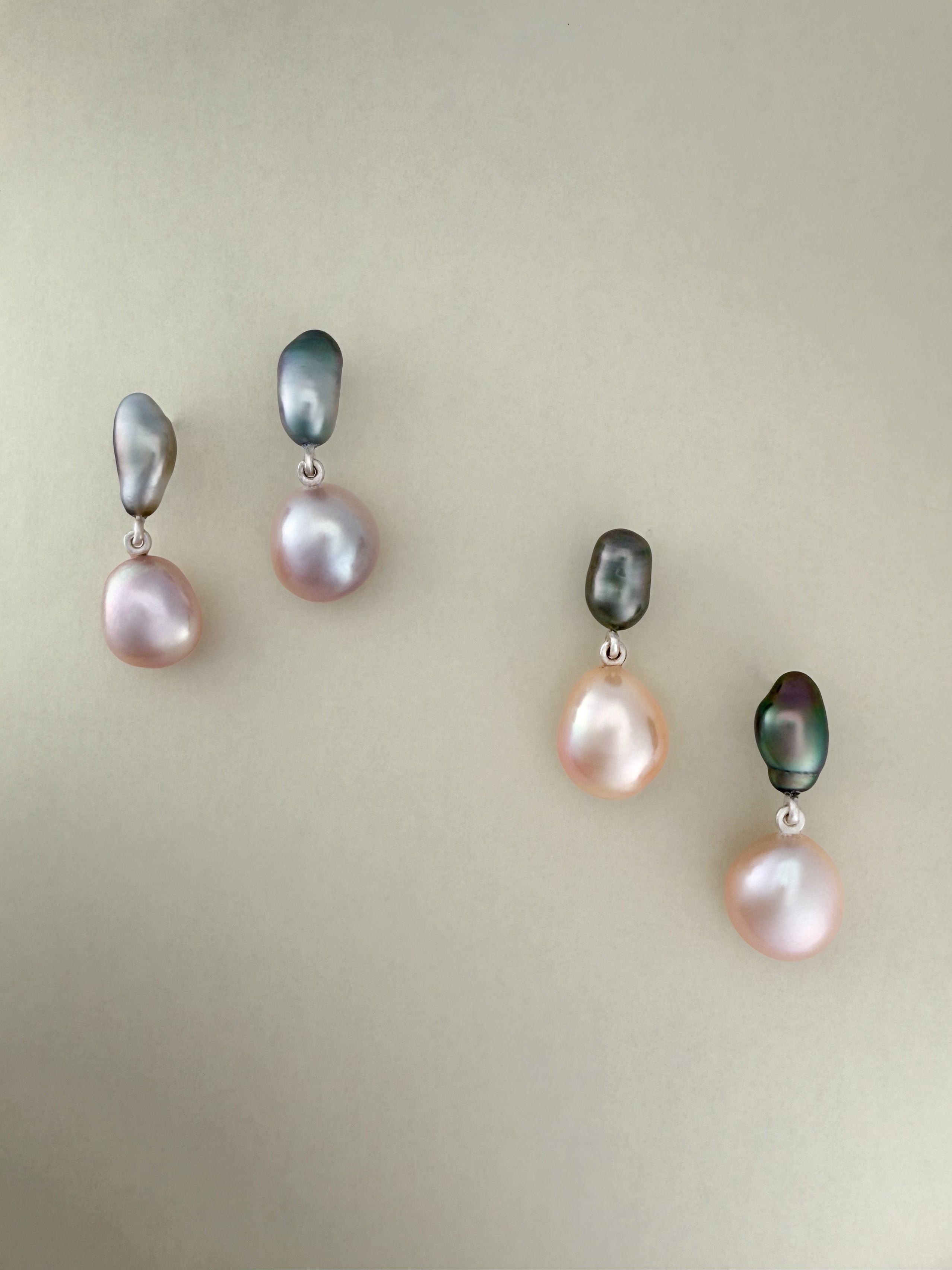 Edition I - Dual Pearl by Sara Robertsson Jewellery with conscious Tahiti Keshi Pearls and soft pink traceable freshwater pearls.