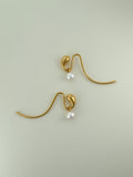 Pendant Earrings with freshwater pearl by Sara Robertsson Jewellery