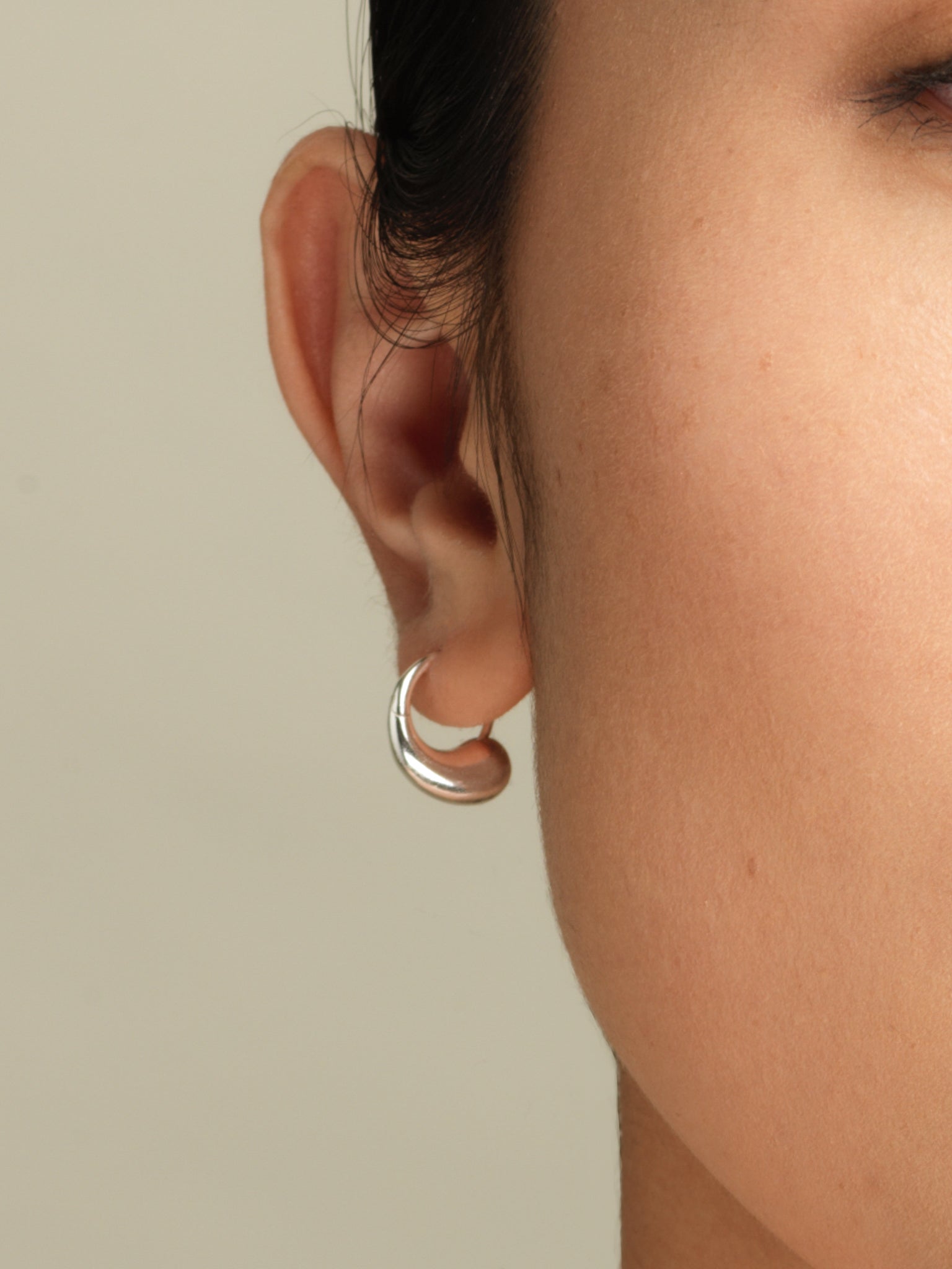 Closure III Hoops In Silver Sara Robertsson Jewellery