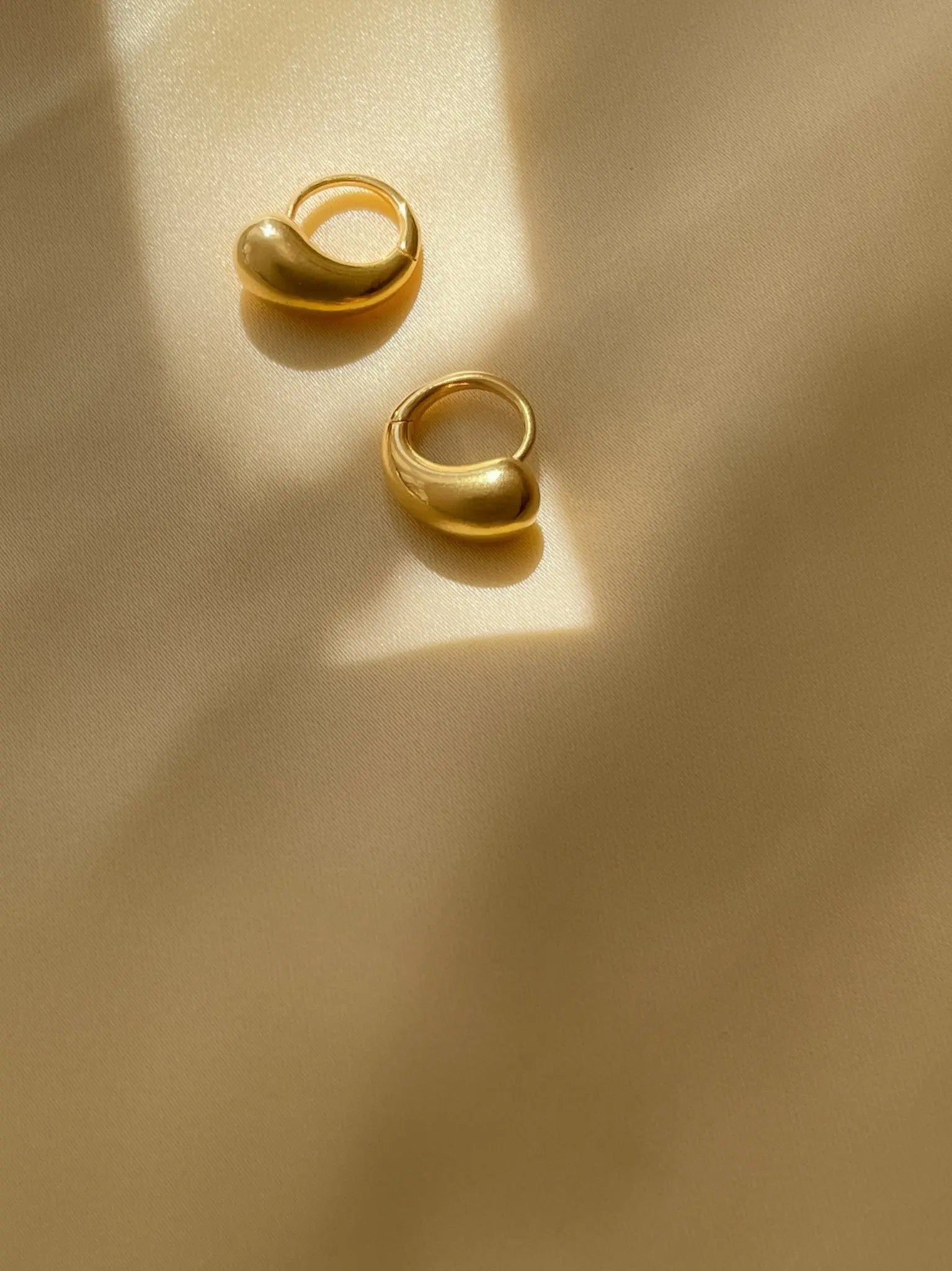 Closure III Hoops In Gold Vermeil Sara Robertsson Jewellery