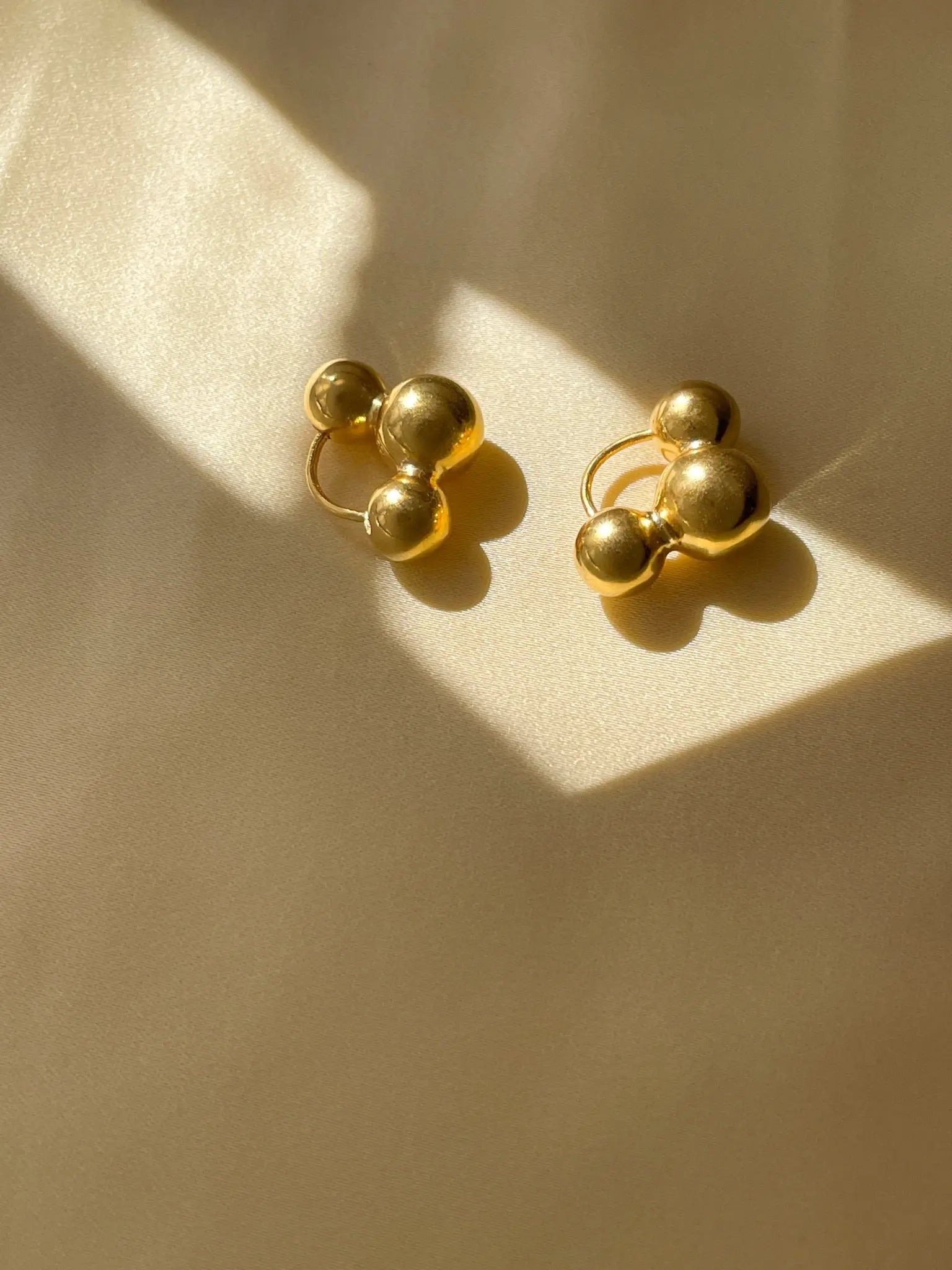 Cluster Earrings In Gold Vermeil Sara Robertsson Jewellery