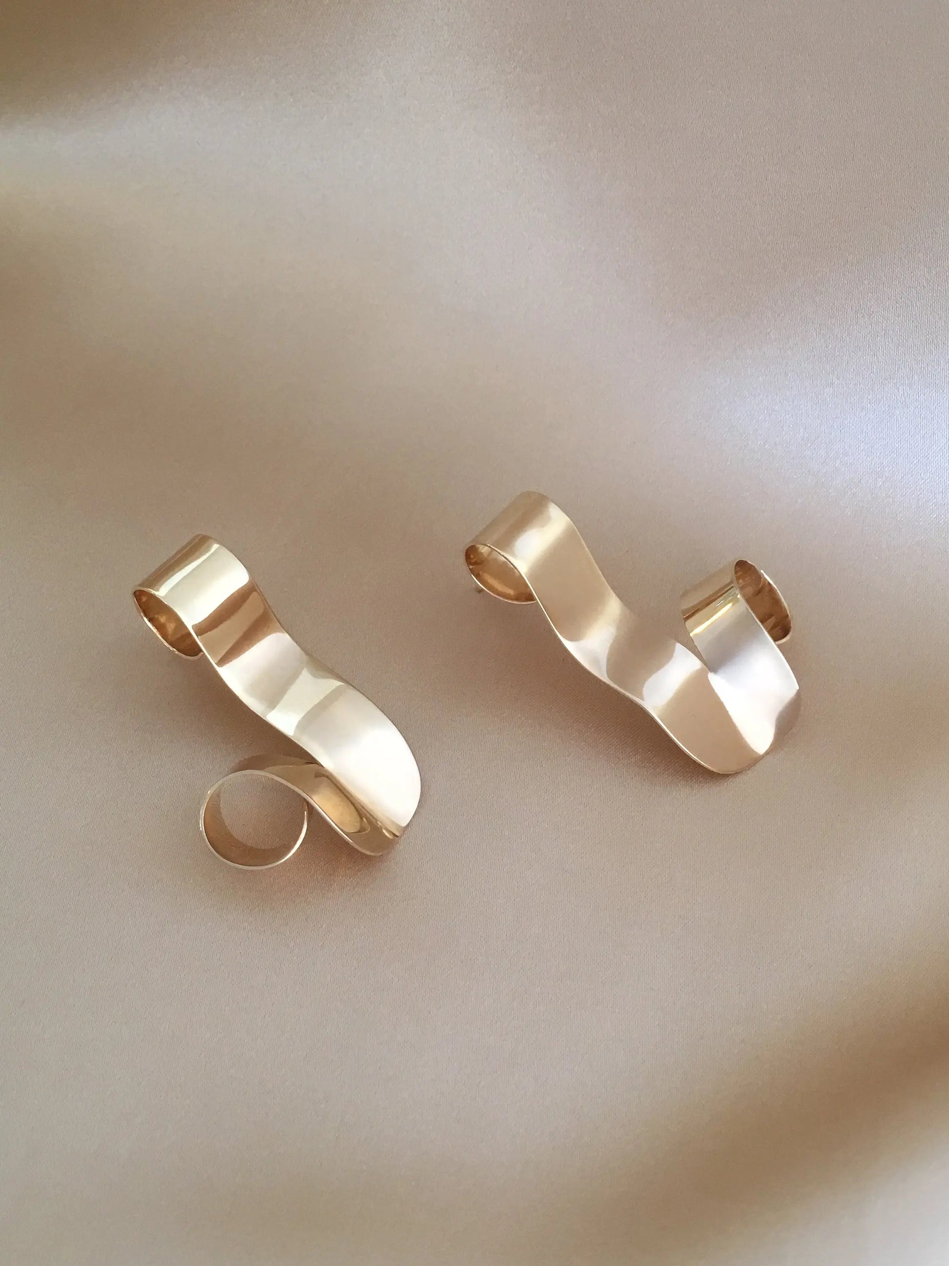 Curled Earrings In Gold Vermeil Sara Robertsson Jewellery