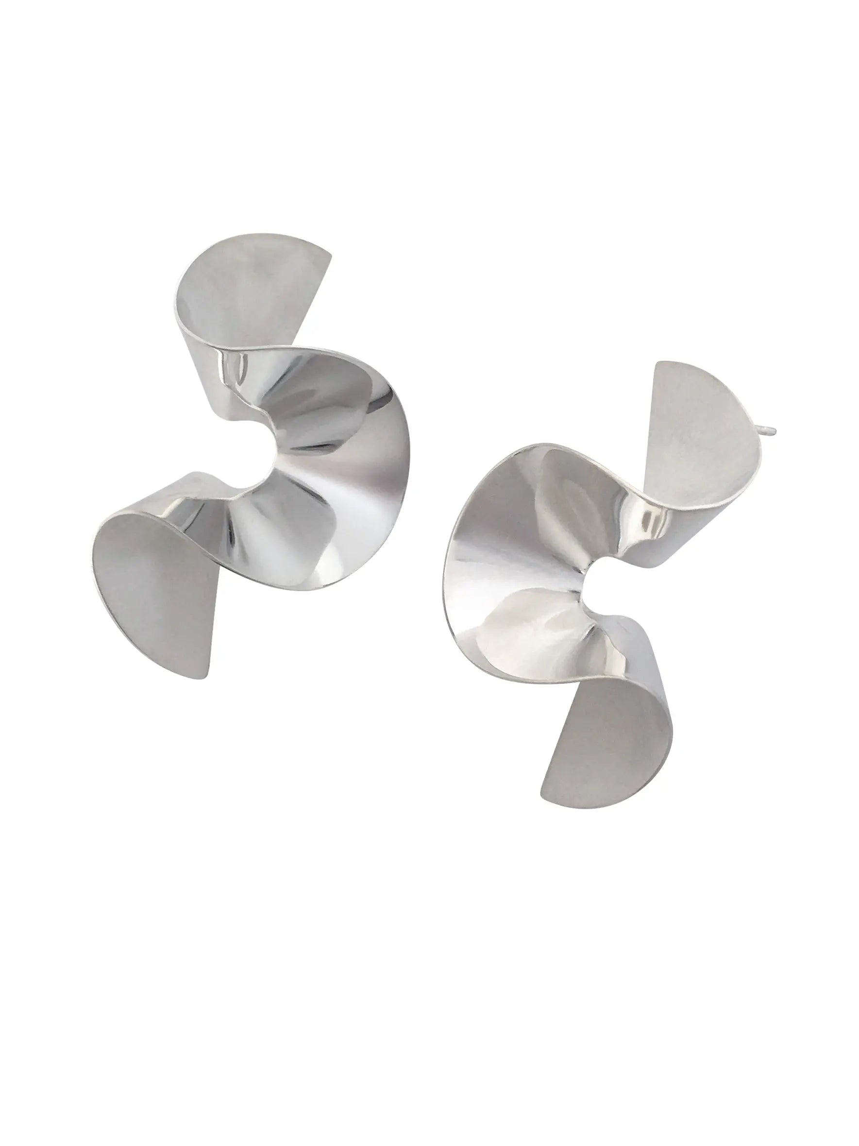 Flounce II sculptural handmade Earrings In Silver Sara Robertsson Jewellery