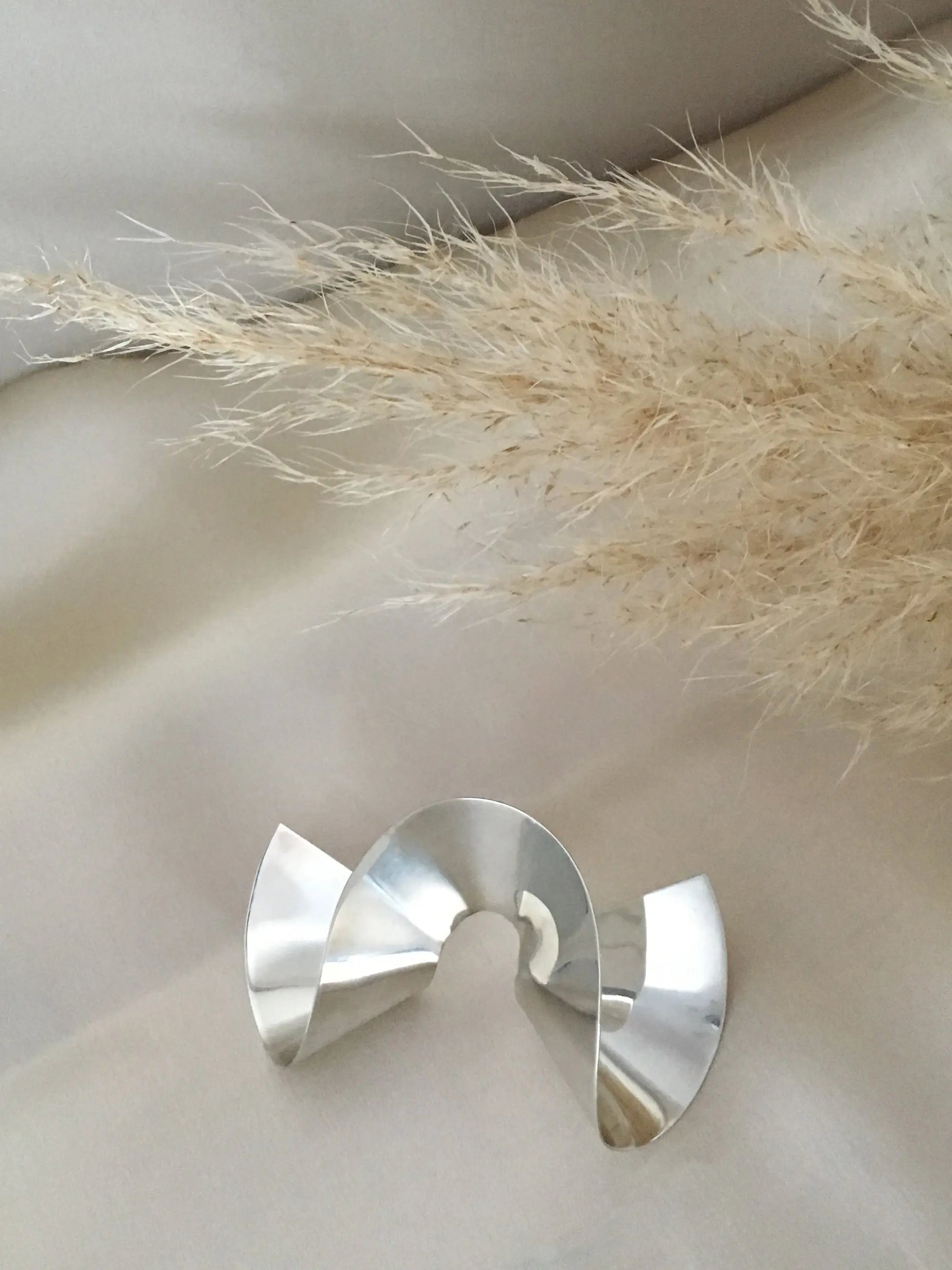 Flounce Single Earring In Silver Sara Robertsson Jewellery