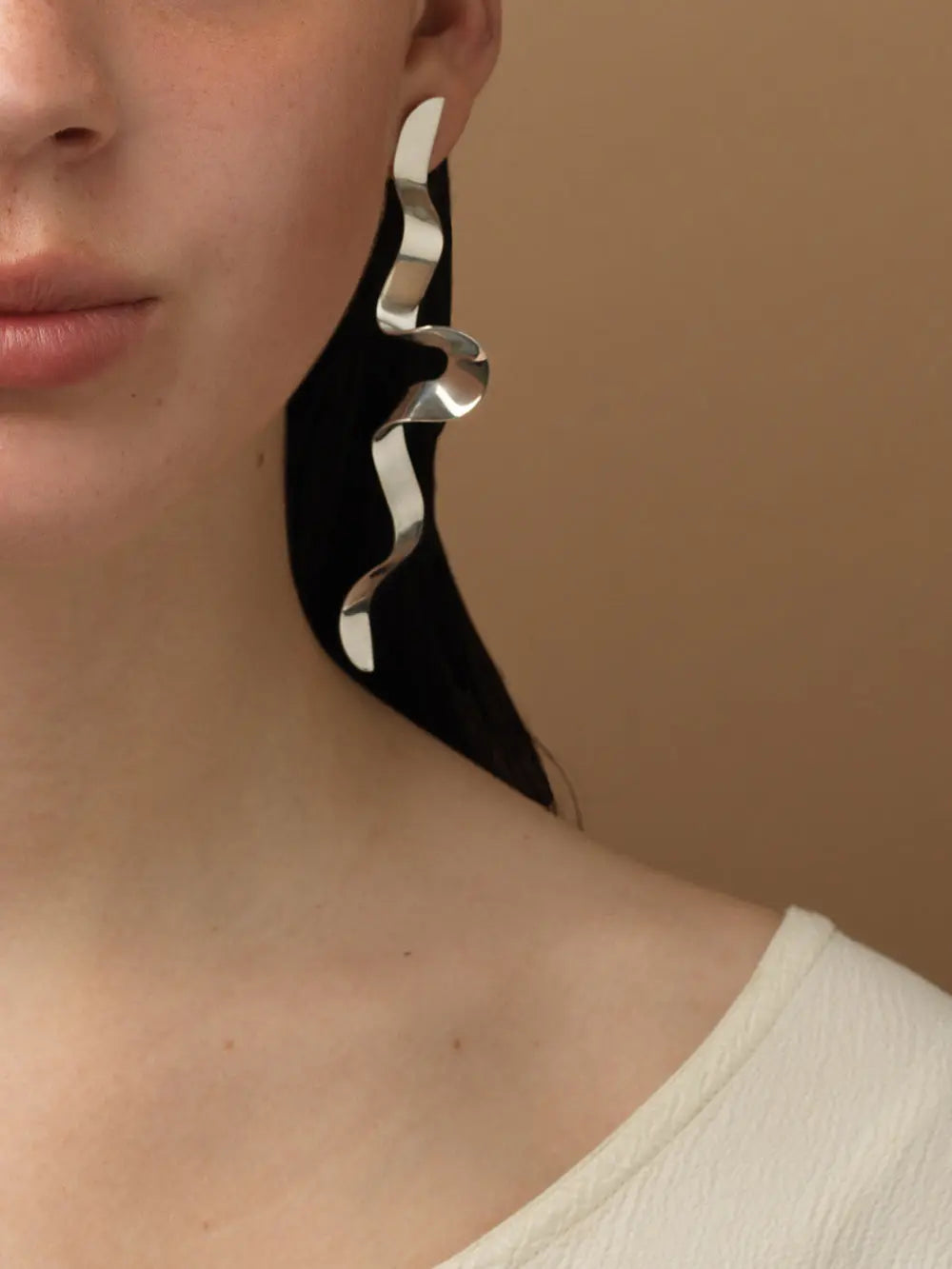 Serpentine sculptural handmade contemporary Earrings In Silver Sara Robertsson Jewellery