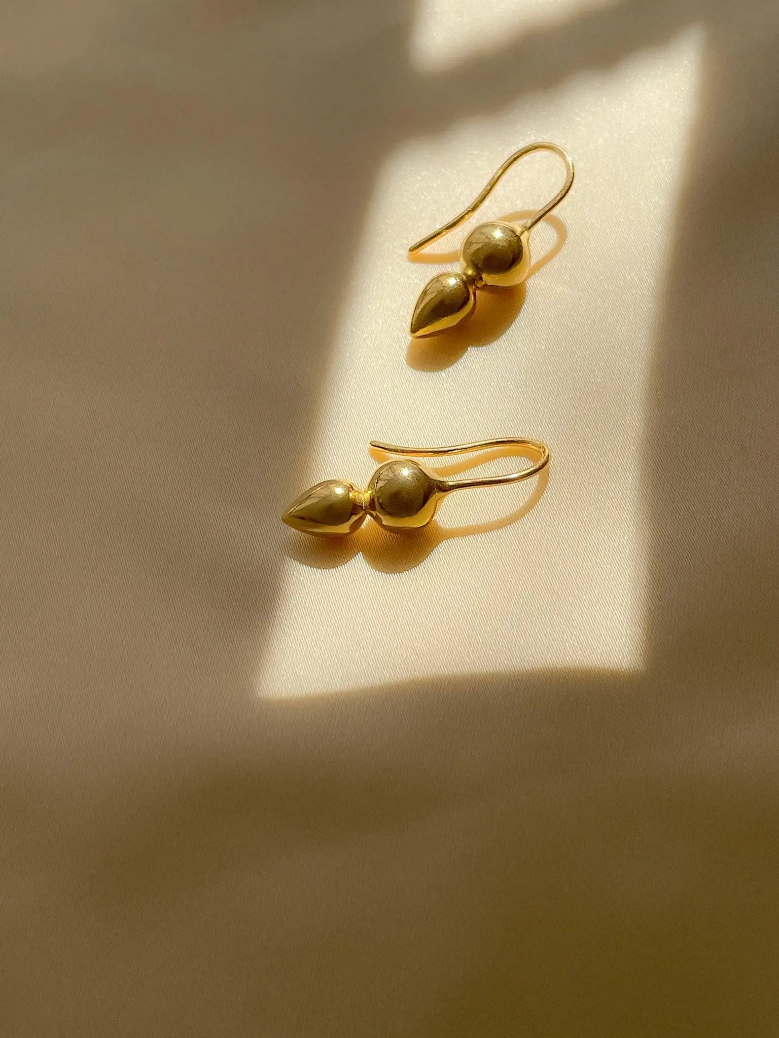 Spire Earrings In Gold Vermeil Sara Robertsson Jewellery