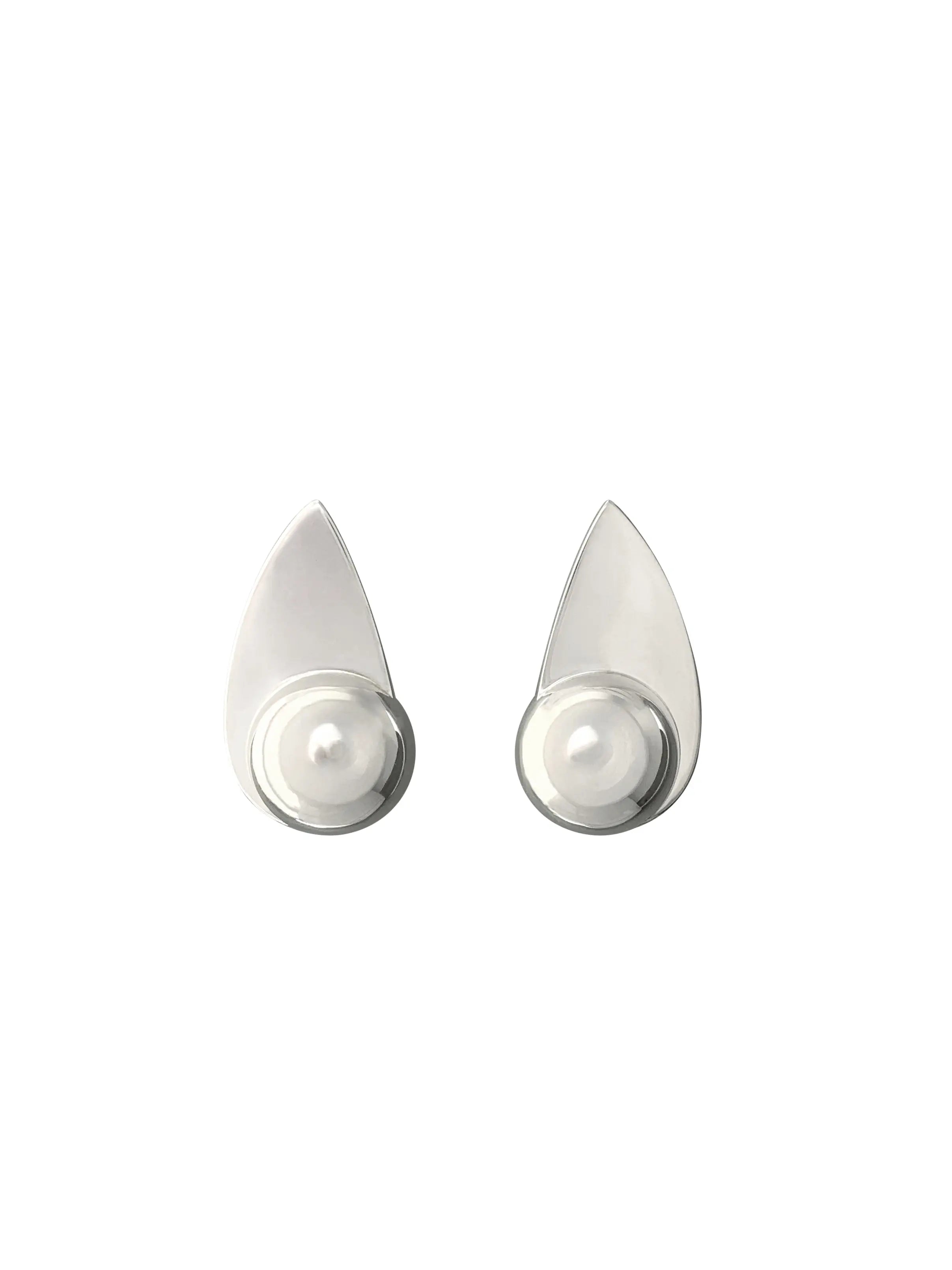 Spring sculptural contemporary earrings In Silver Sara Robertsson Jewellery. Made in Sweden