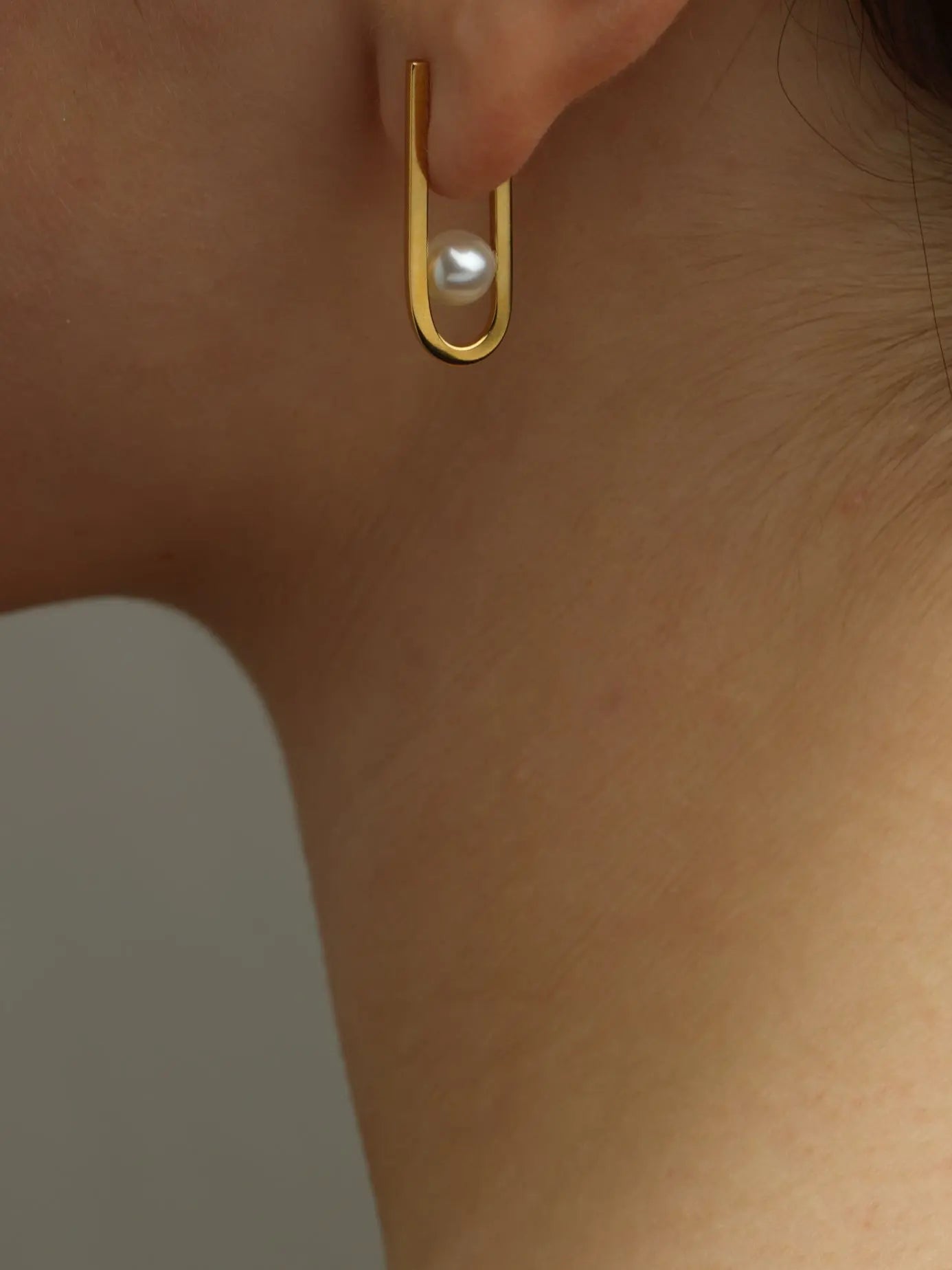 String Earrings In Gold Vermeil With Freshwater Pearl - Sara Robertsson ...